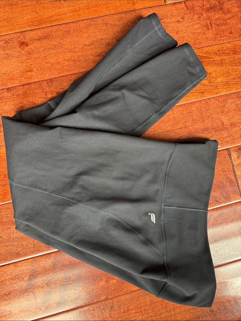Fabletics PowerHold Black Performance Leggings M waist pocket